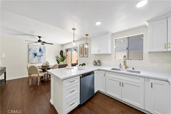 15365 Woodruff 8, Bellflower, California 90706