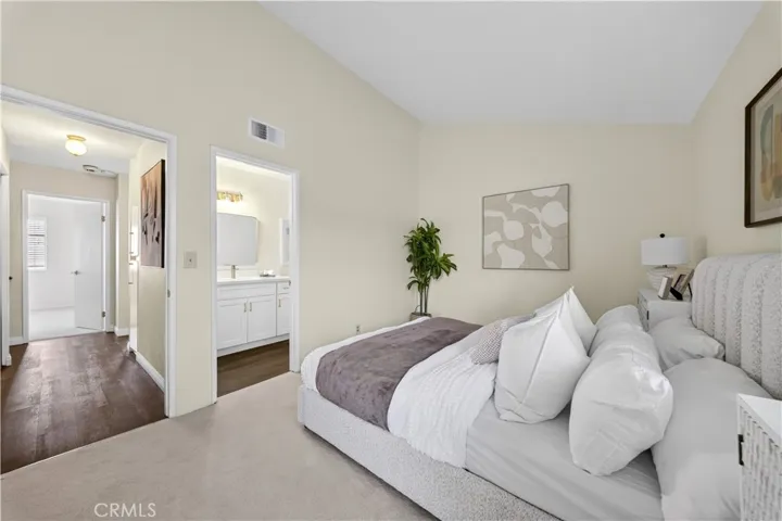 15365 Woodruff 8, Bellflower, California 90706
