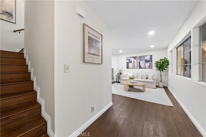 15365 Woodruff 8, Bellflower, California 90706
