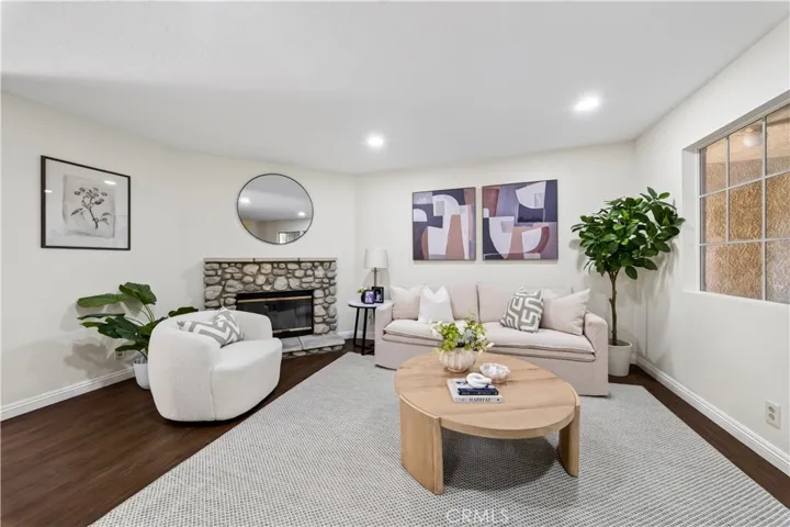 15365 Woodruff 8, Bellflower, California 90706