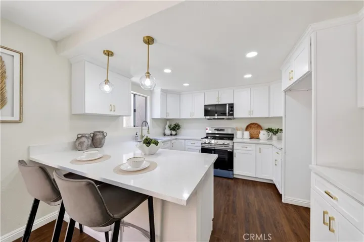 15365 Woodruff 8, Bellflower, California 90706