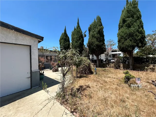 1526 1st Street, La Verne, California 91750