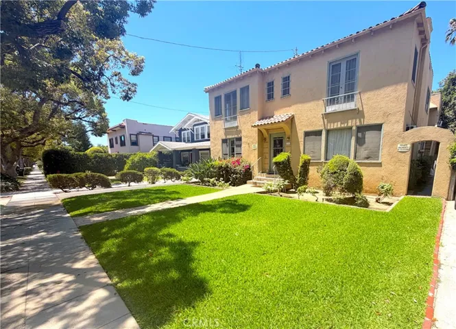 141 N Bonnie Avenue, Pasadena, California 91106