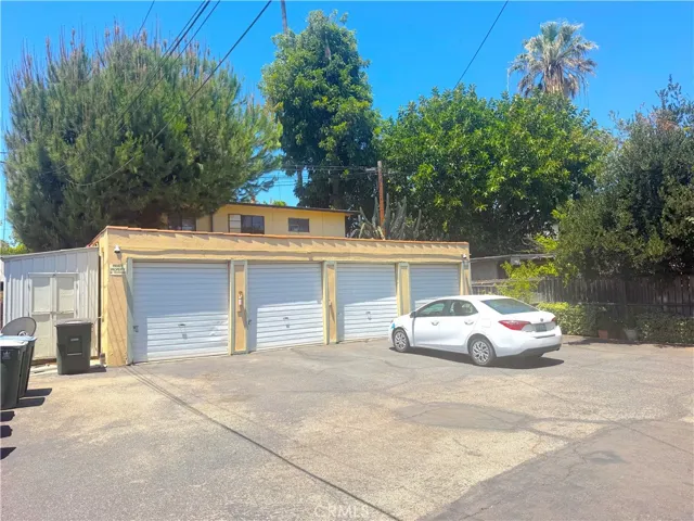 141 N Bonnie Avenue, Pasadena, California 91106