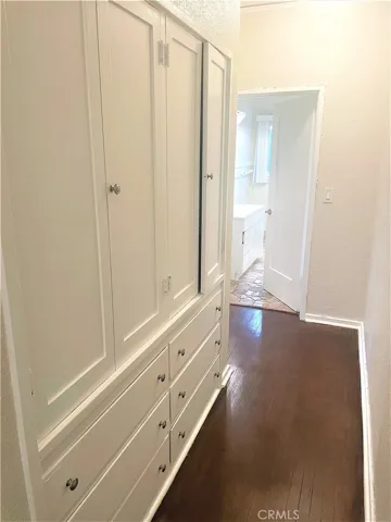 141 N Bonnie Avenue, Pasadena, California 91106