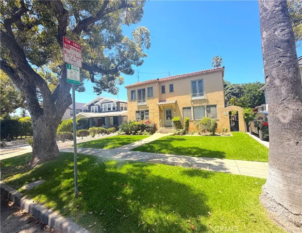 141 N Bonnie Avenue, Pasadena, California 91106