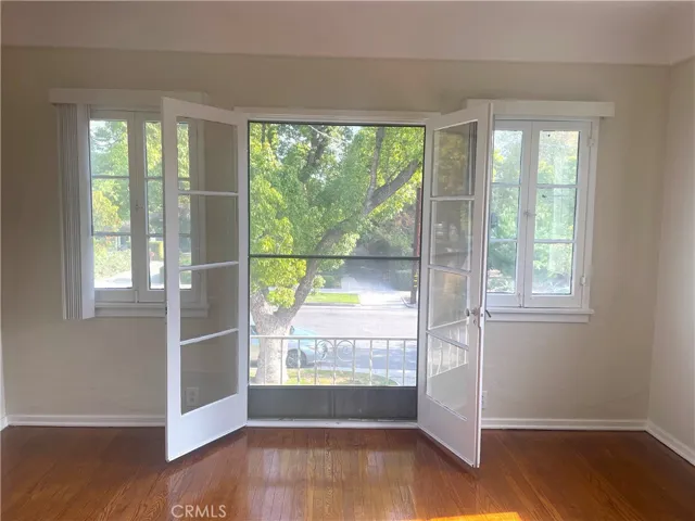 141 N Bonnie Avenue, Pasadena, California 91106