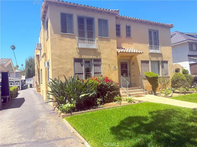 141 N Bonnie Avenue, Pasadena, California 91106