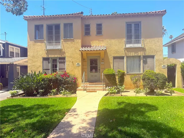 141 N Bonnie Avenue, Pasadena, California 91106
