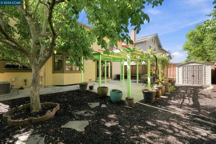 5017 Murchio Dr, Concord, California 94521