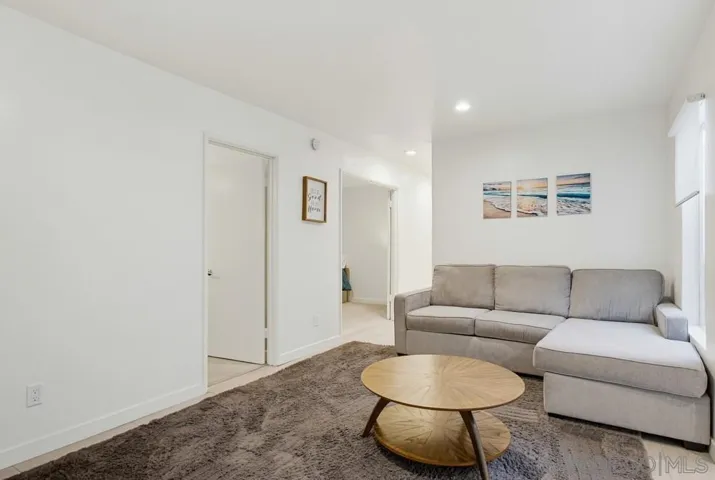 521 Arenas, La Jolla, California 92037
