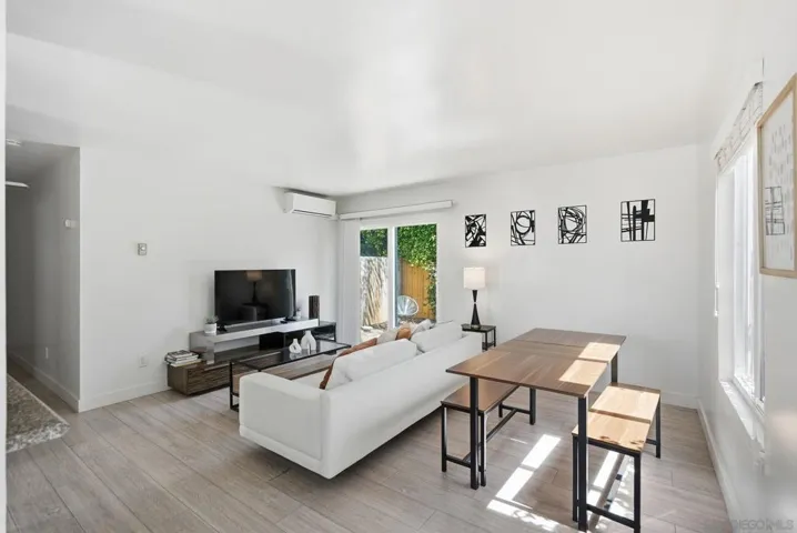 521 Arenas, La Jolla, California 92037