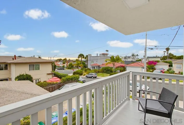 521 Arenas, La Jolla, California 92037