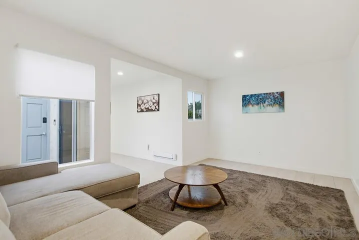 521 Arenas, La Jolla, California 92037