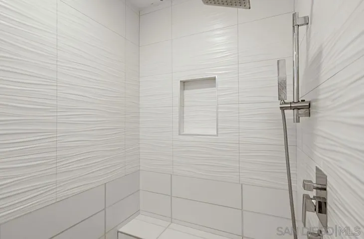 521 Arenas, La Jolla, California 92037