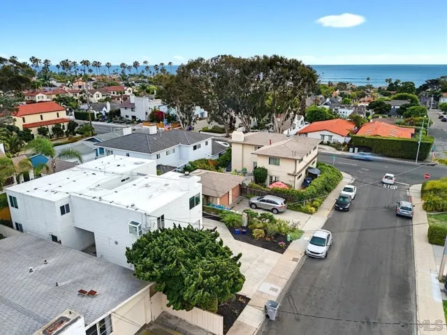 521 Arenas, La Jolla, California 92037