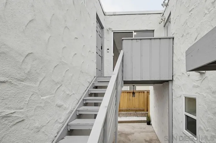 521 Arenas, La Jolla, California 92037