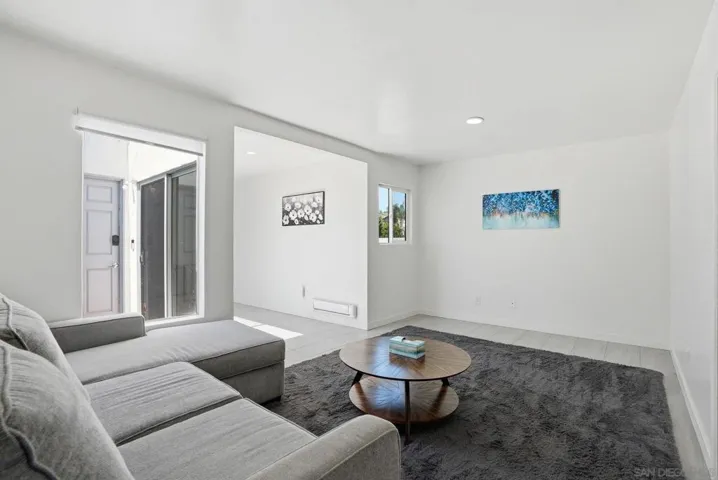 521 Arenas, La Jolla, California 92037