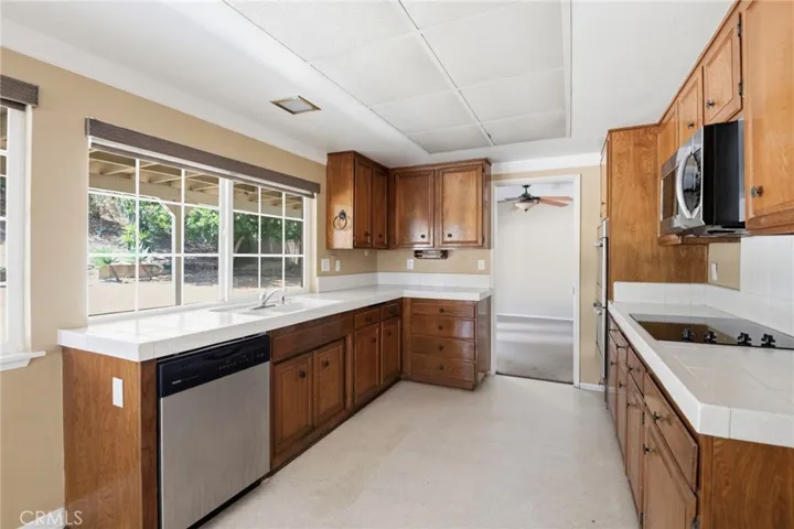 1541 Pinewood Place, La Habra, California 90631