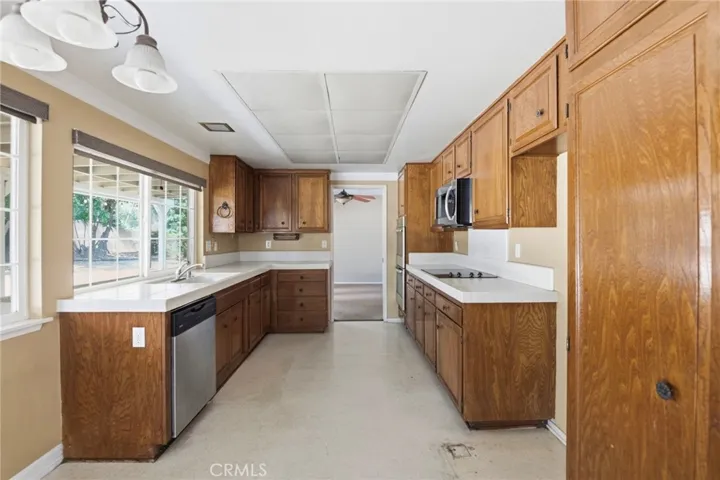 1541 Pinewood Place, La Habra, California 90631