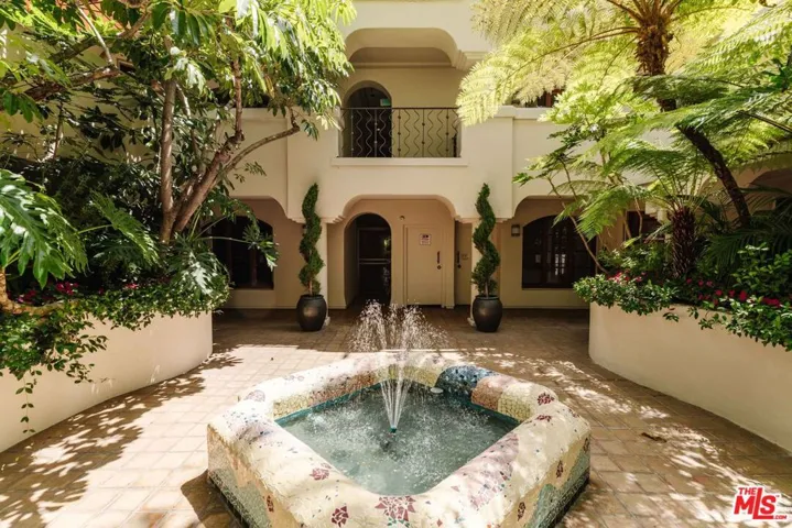 9024 Cynthia Street 204, West Hollywood, California 90069