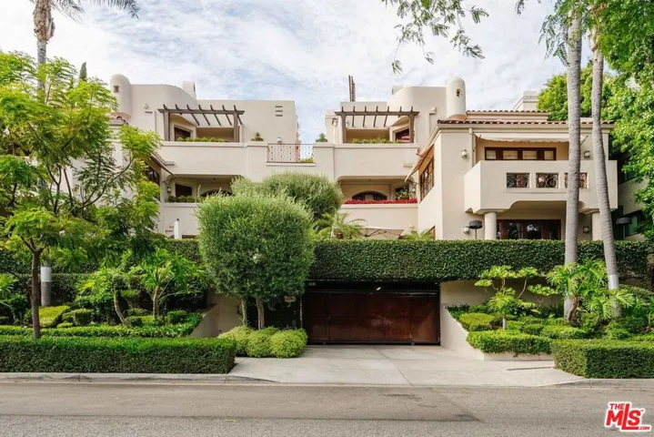 9024 Cynthia Street 204, West Hollywood, California 90069