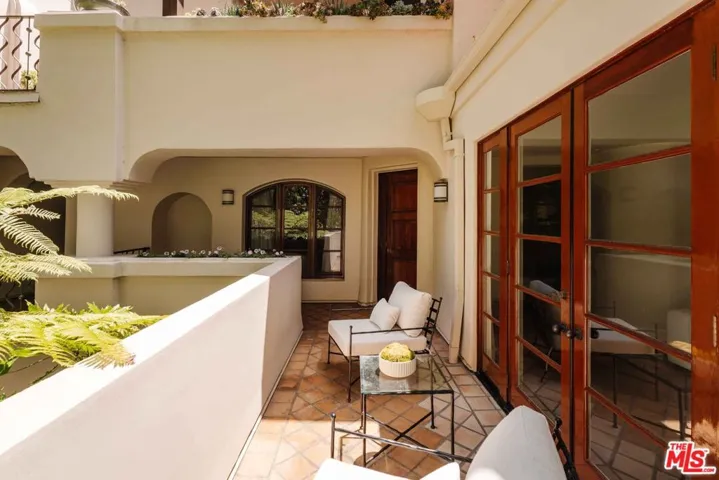 9024 Cynthia Street 204, West Hollywood, California 90069