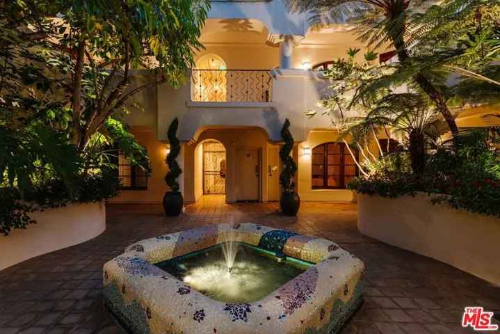 9024 Cynthia Street 204, West Hollywood, California 90069