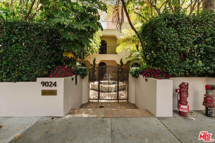 9024 Cynthia Street 204, West Hollywood, California 90069