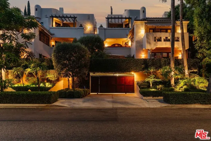 9024 Cynthia Street 204, West Hollywood, California 90069