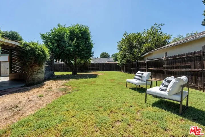 7535 Etiwanda Avenue, Los Angeles, California 91335