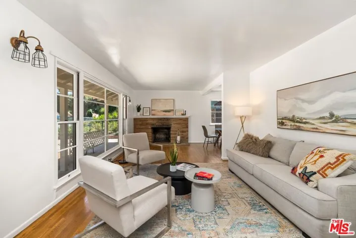 7535 Etiwanda Avenue, Los Angeles, California 91335