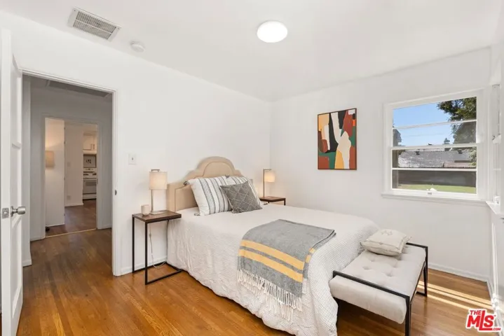 7535 Etiwanda Avenue, Los Angeles, California 91335