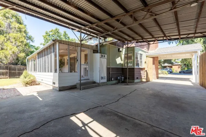 7535 Etiwanda Avenue, Los Angeles, California 91335