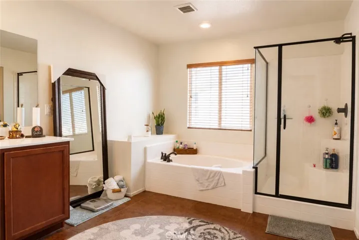 12395 Griffin, Victorville, California 92395