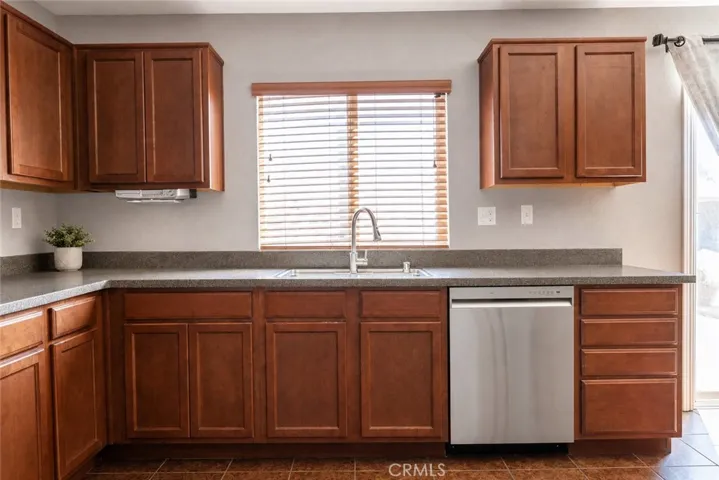 12395 Griffin, Victorville, California 92395