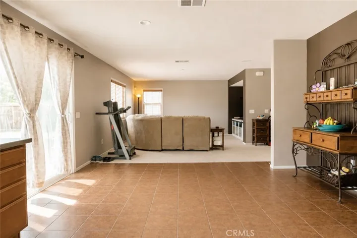 12395 Griffin, Victorville, California 92395