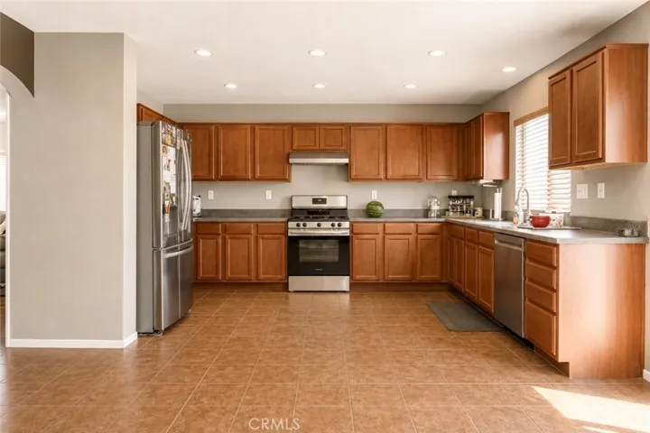 12395 Griffin, Victorville, California 92395