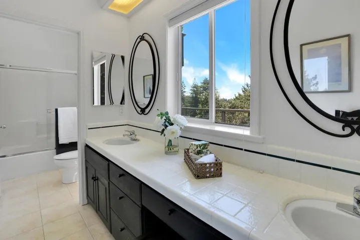 23695 Hutchinson Road, Los Gatos, California 95033