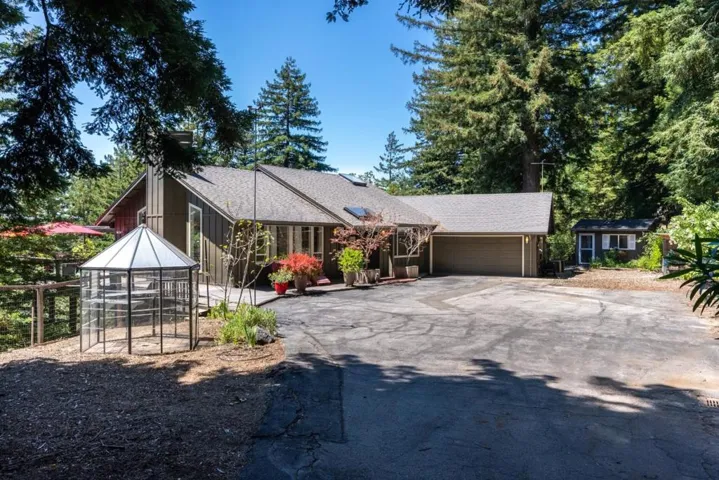 23695 Hutchinson Road, Los Gatos, California 95033