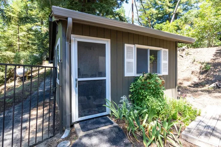 23695 Hutchinson Road, Los Gatos, California 95033