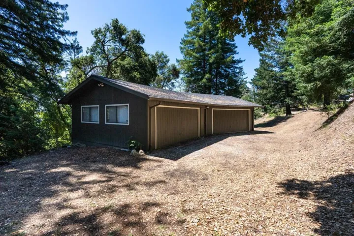 23695 Hutchinson Road, Los Gatos, California 95033
