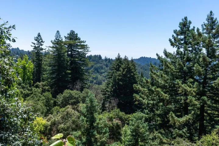 23695 Hutchinson Road, Los Gatos, California 95033