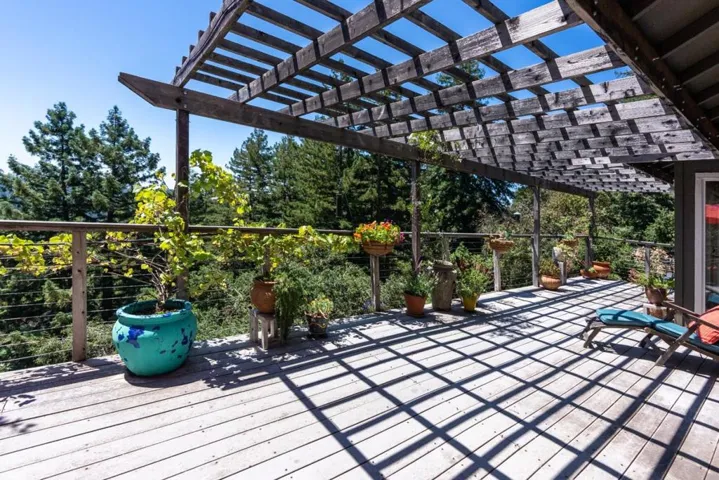 23695 Hutchinson Road, Los Gatos, California 95033