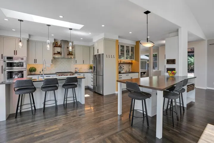 23695 Hutchinson Road, Los Gatos, California 95033