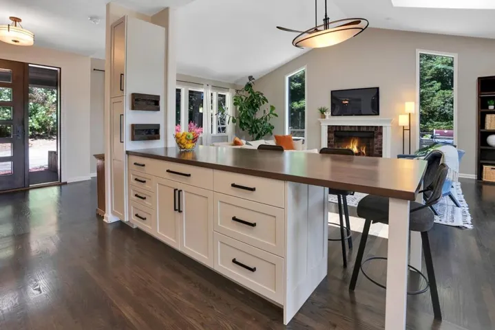 23695 Hutchinson Road, Los Gatos, California 95033