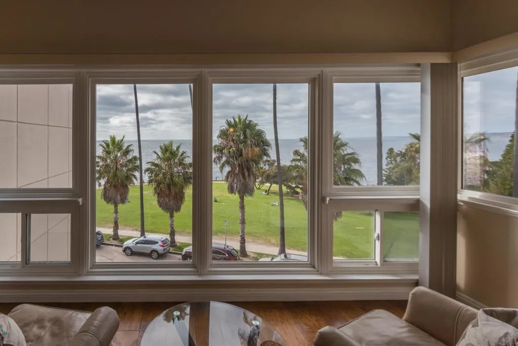 1039 Coast Blvd E, La Jolla, California 92037 — photo 5