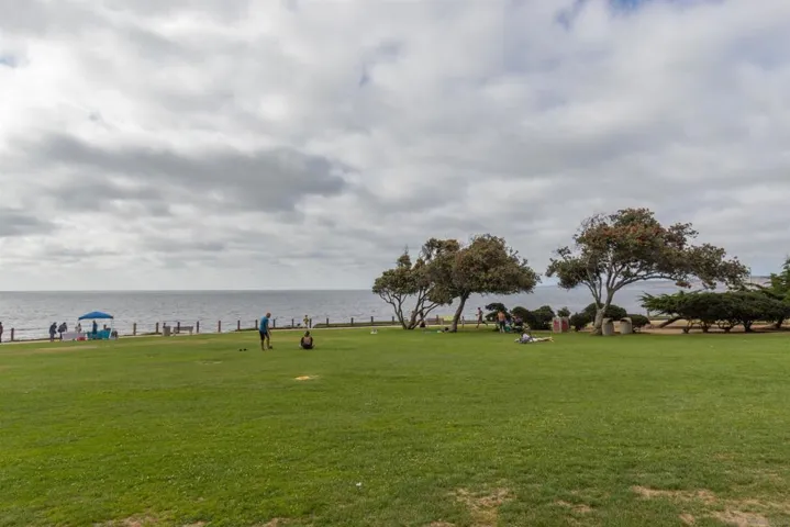 1039 Coast Blvd E, La Jolla, California 92037