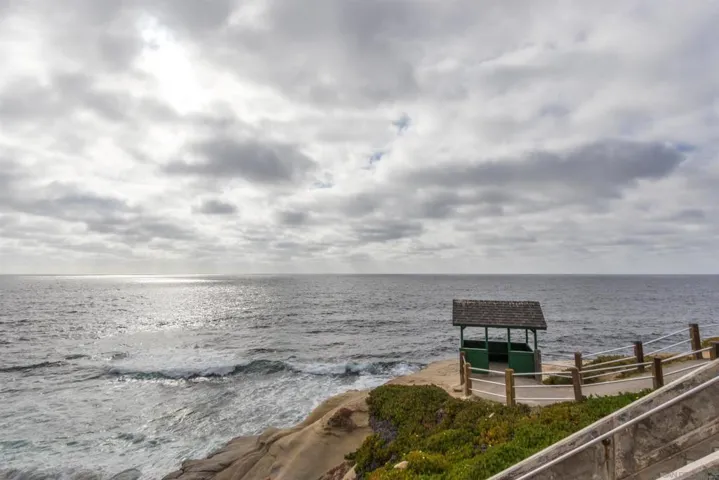 1039 Coast Blvd E, La Jolla, California 92037