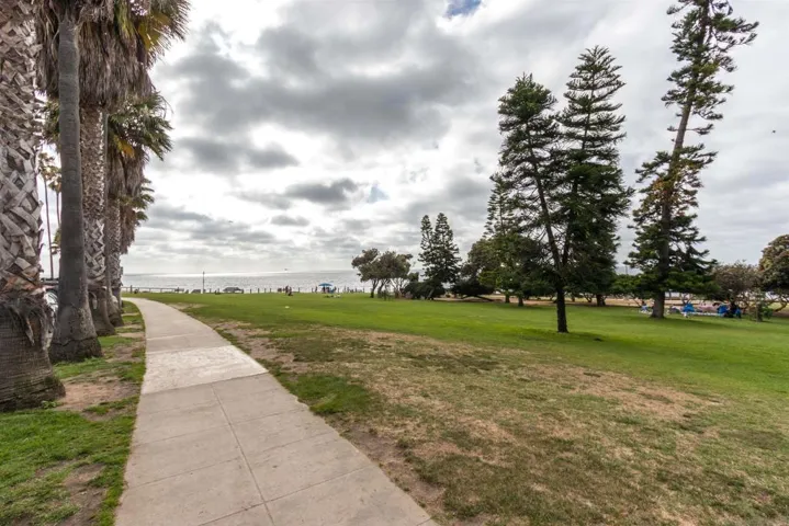 1039 Coast Blvd E, La Jolla, California 92037